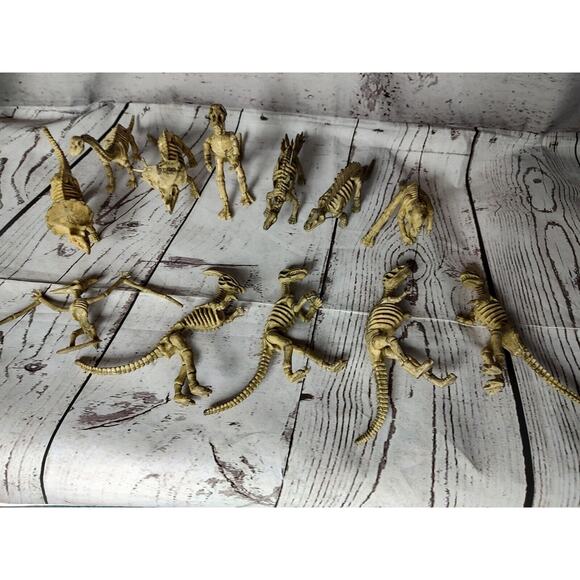 Lot of 12 skeleton dinosaur figures - Picture 3 of 5